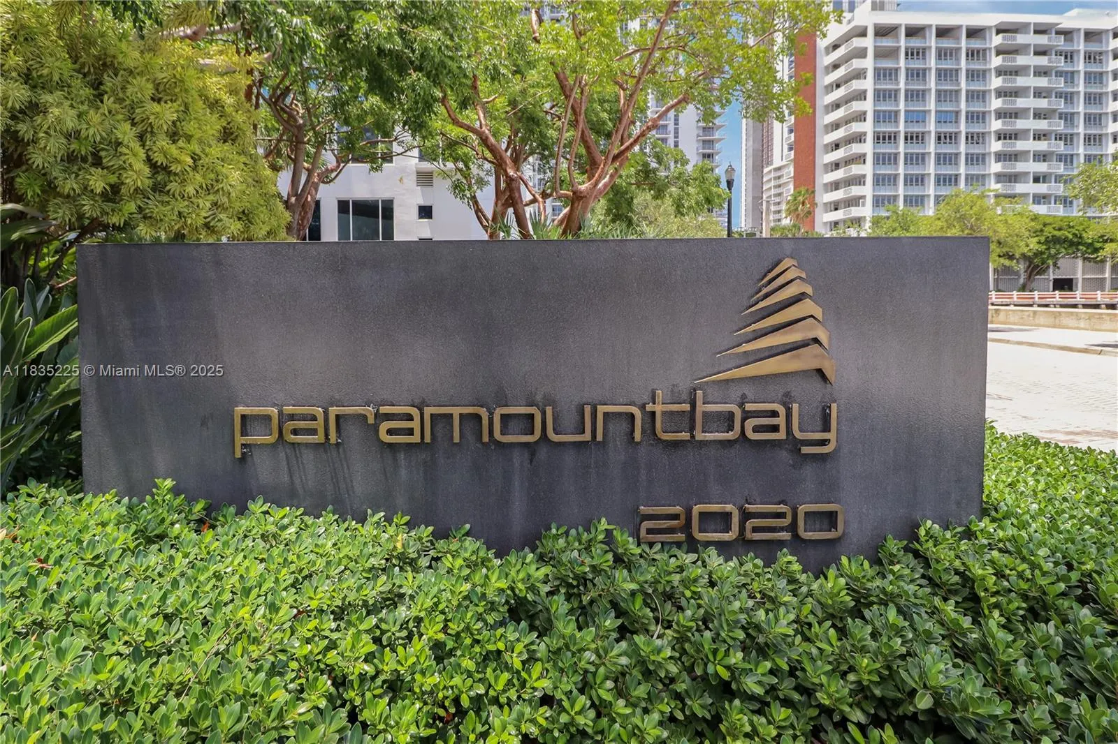 2020 N Bayshore Dr # 2801, Miami FL 33137