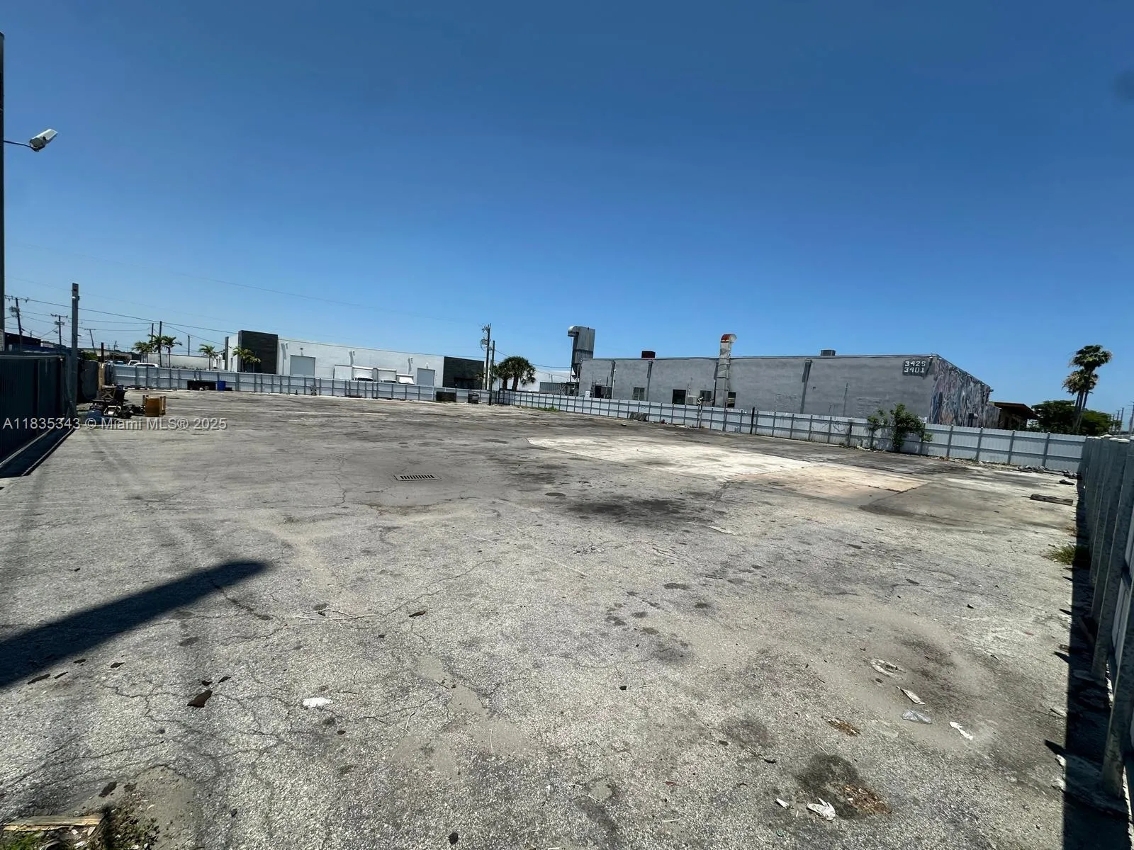 7121 NW 35th Ave, Miami FL 33147