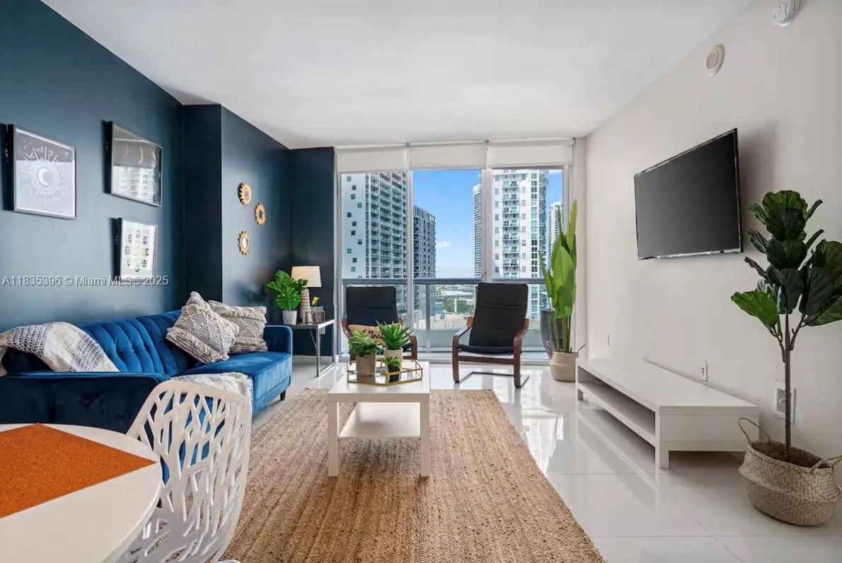 485 Brickell Ave # 1606, Miami FL 33131