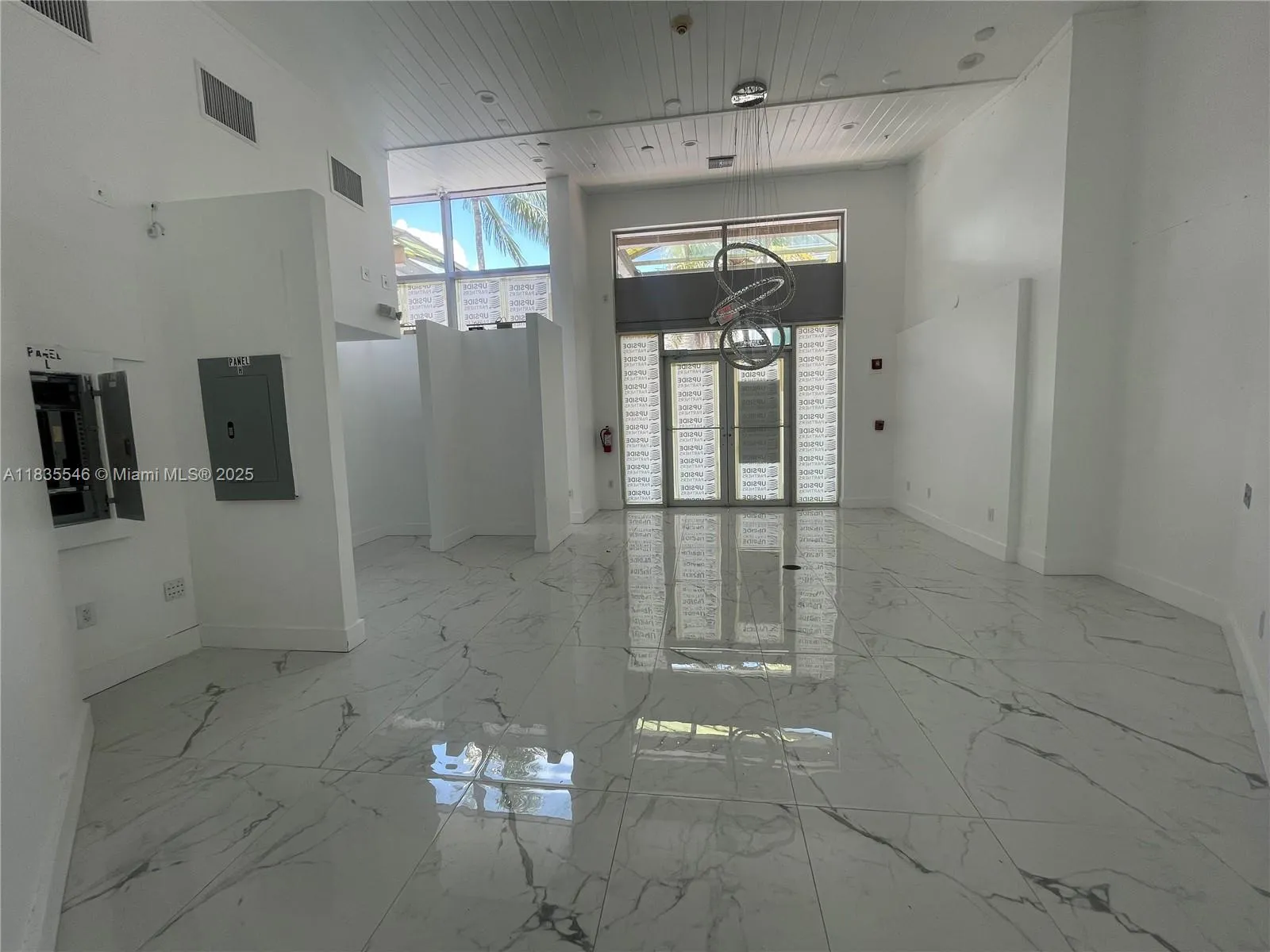 1451 Ocean Dr # 102, Miami Beach FL 33139