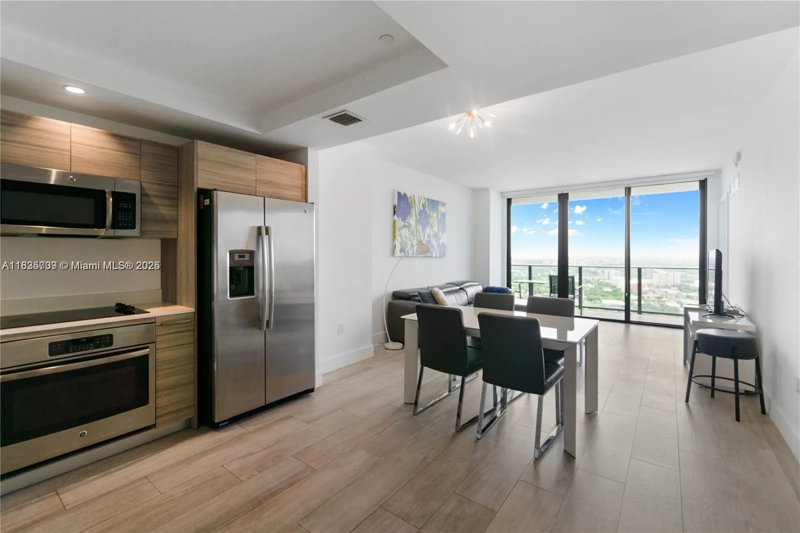 121 NE 34th St # 3012, Miami FL 33137