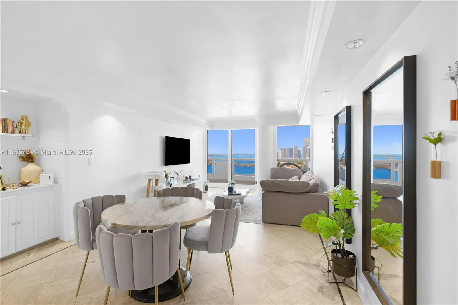 1717 N Bayshore Dr # 3453, Miami FL 33132