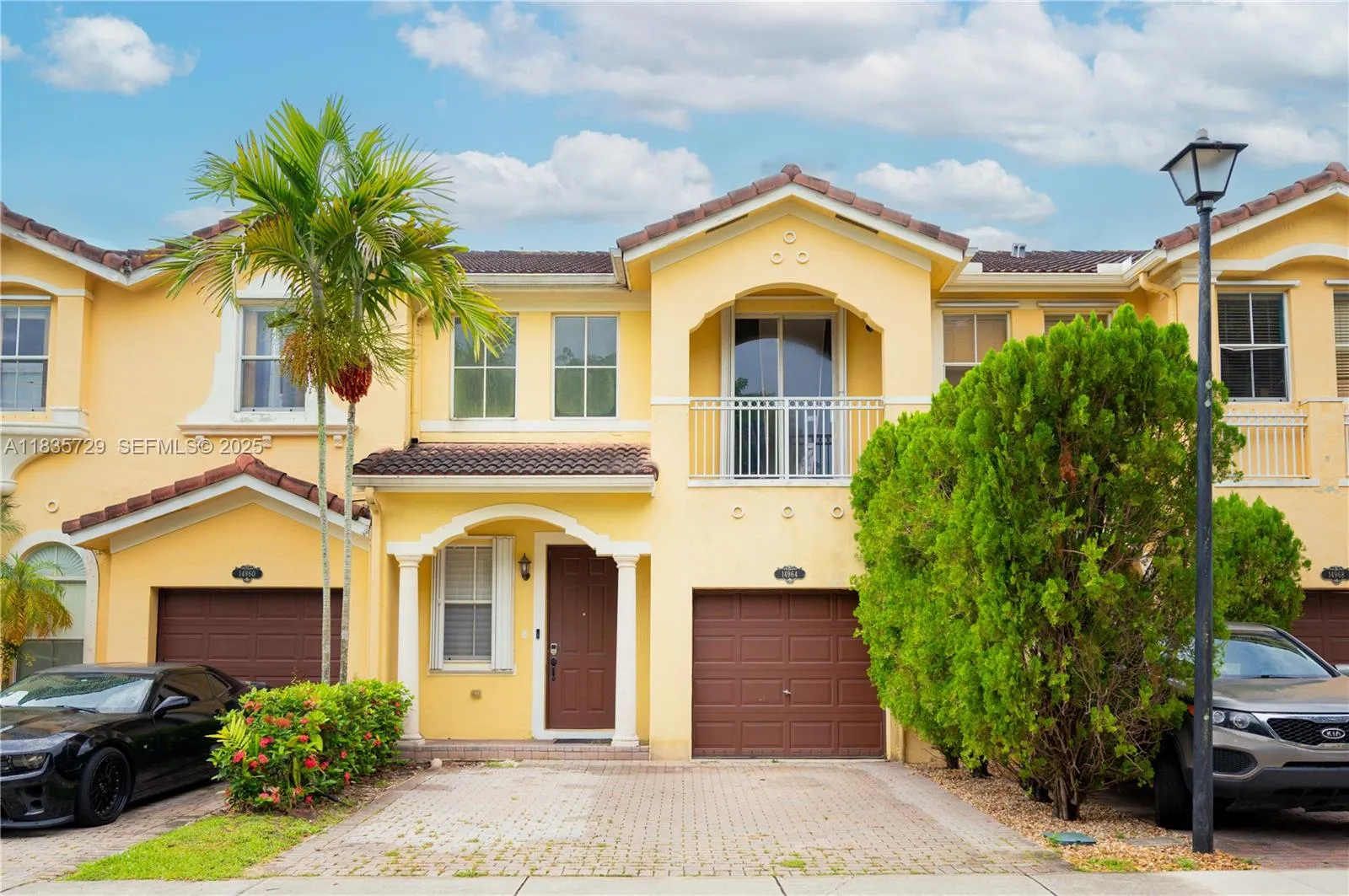 3 bedroom 3 bath for sale at 14964 SW 8 LN, Miami FL 33194
