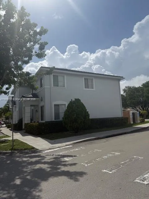 7325   nw 174 te # 104, Miami Lakes FL 33015