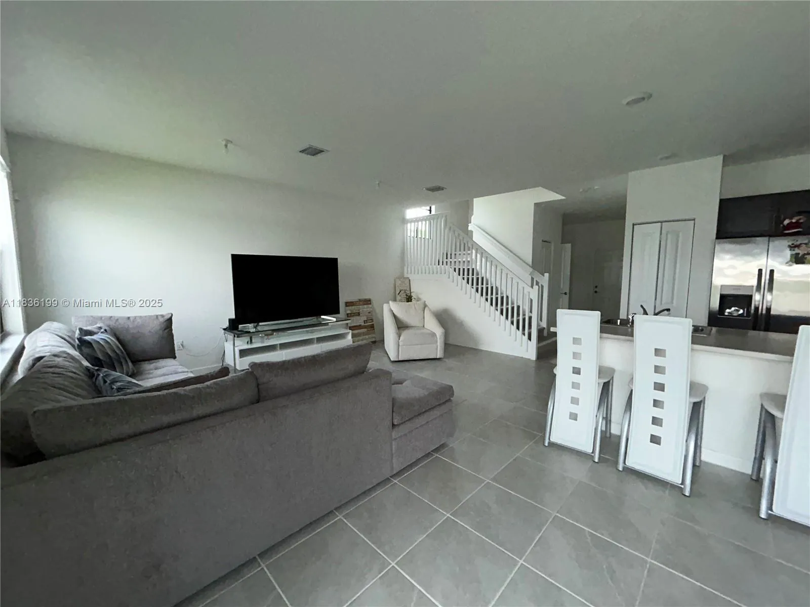 10153 SW 231st Ln, Miami FL 33190
