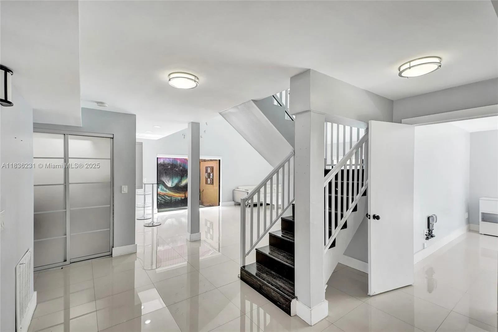 1000 NE 204 Ln # D, Miami FL 33179