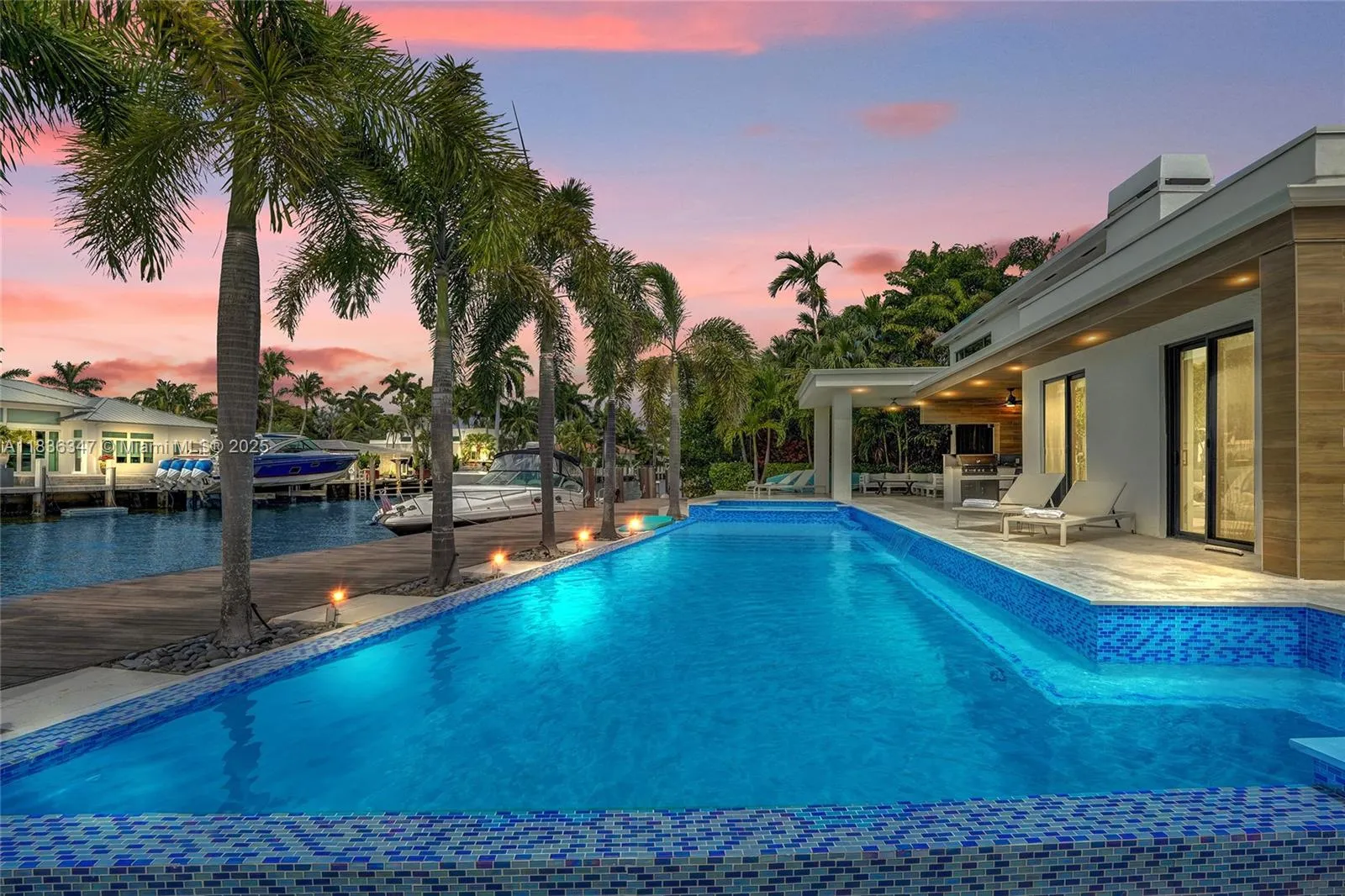 4 bedroom 5 bath for sale at 2340 Aqua Vista Blvd, Fort Lauderdale FL 33301