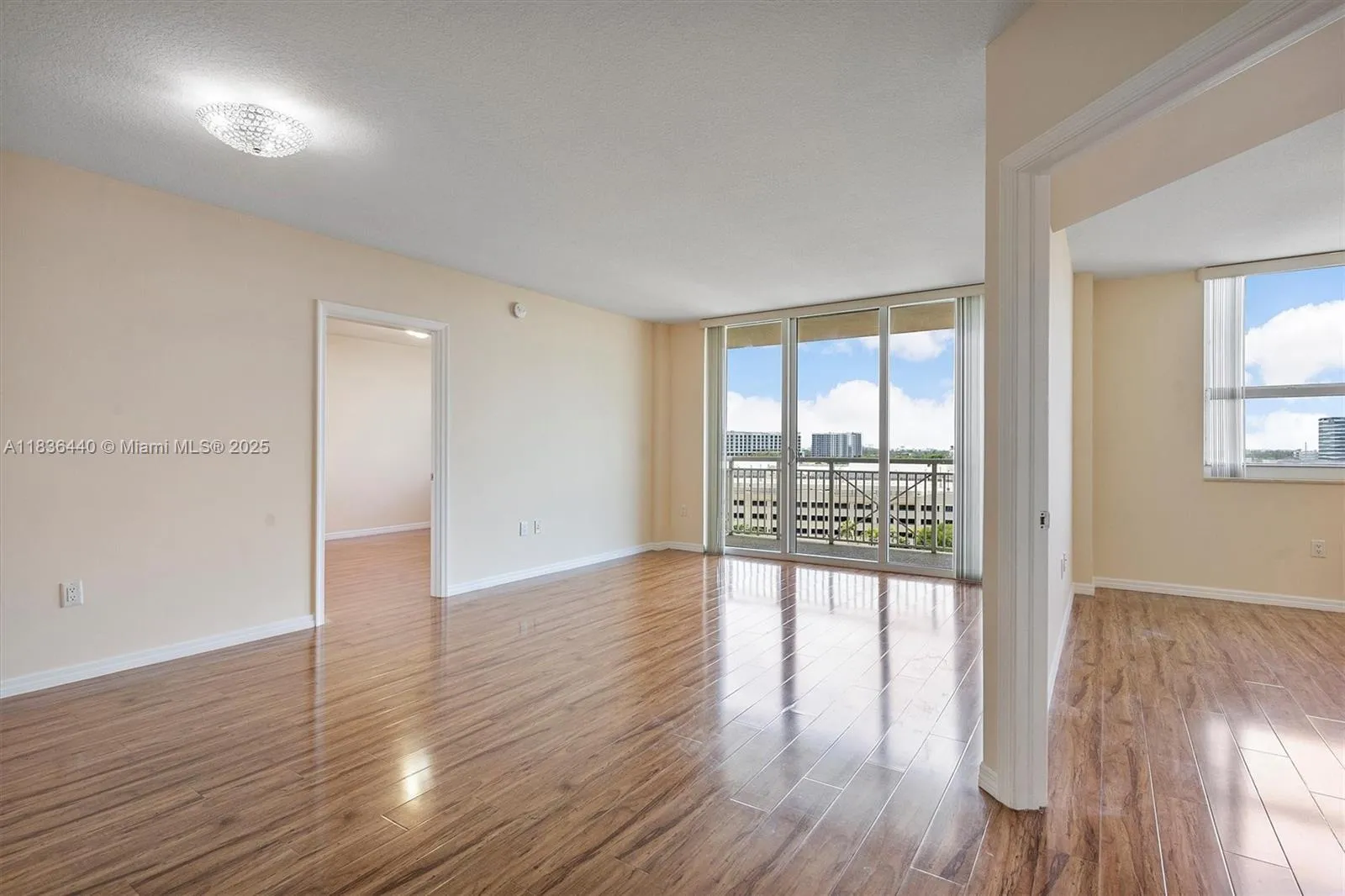 19501 W Country Club Dr # 912, Aventura FL 33180