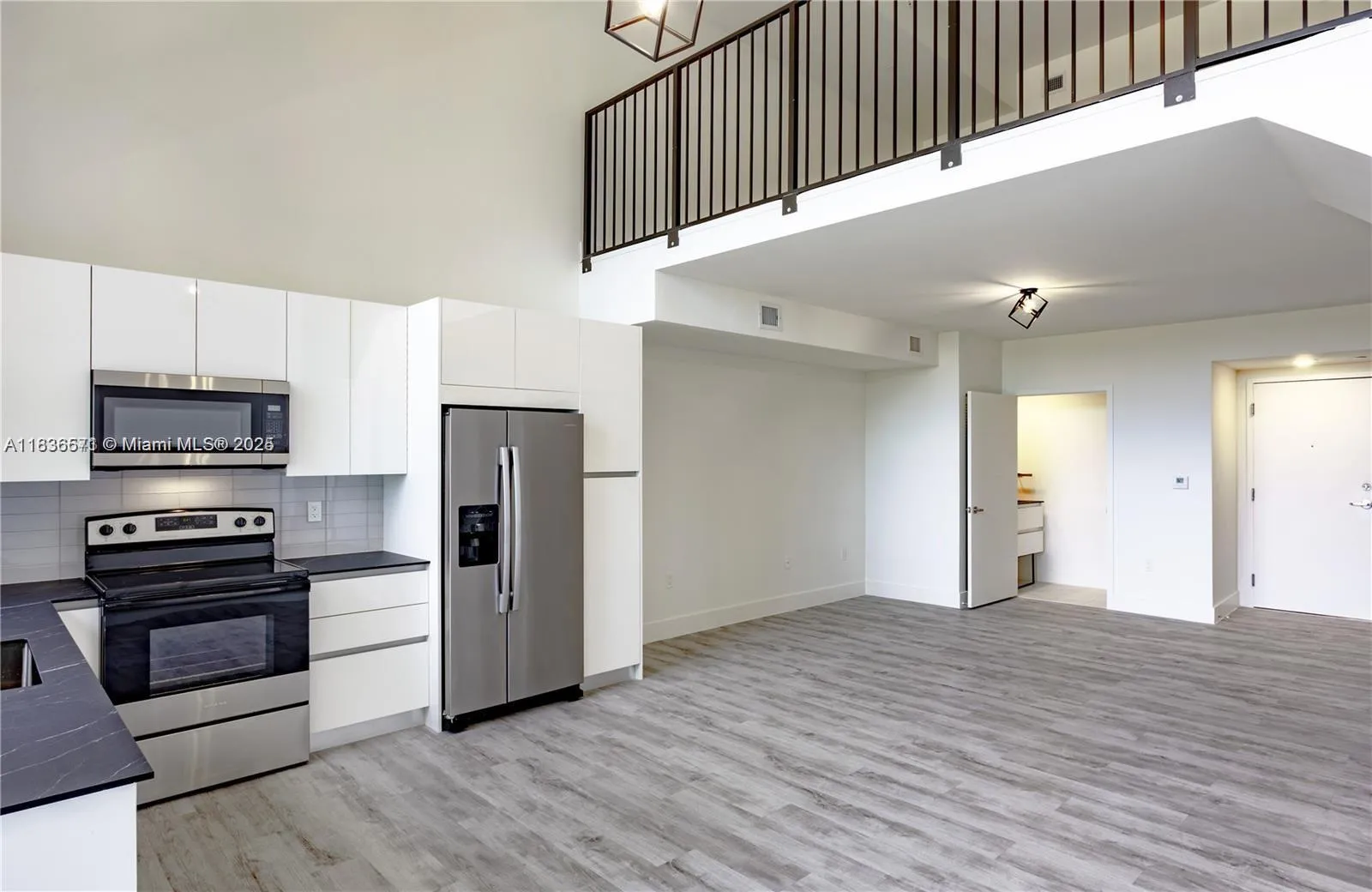 4400 Sunrise Blvd # B, Plantation FL 33317