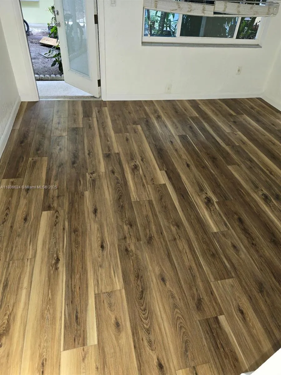 655 Meridian Ave # 2, Miami Beach FL 33139