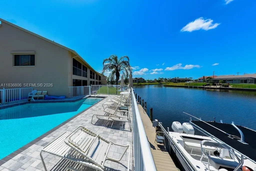 3708 SE 12th Ave # 104, Cape Coral FL 33904
