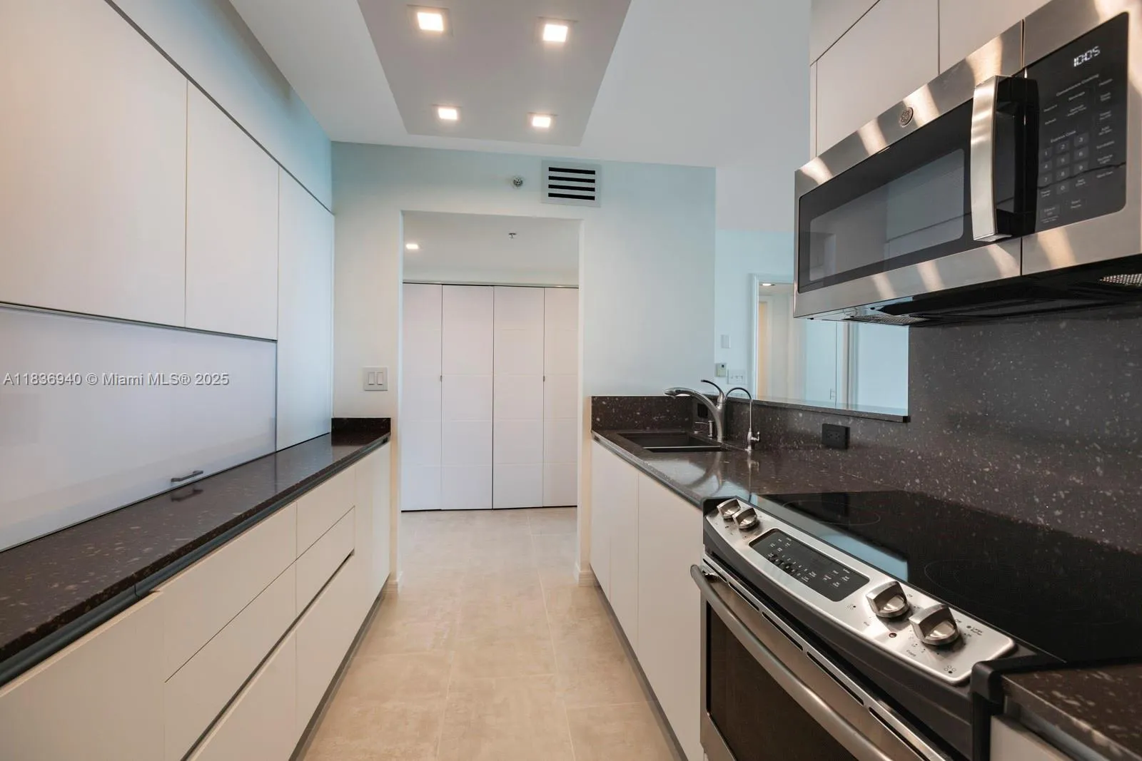 90 Alton Rd # 1408, Miami Beach FL 33139