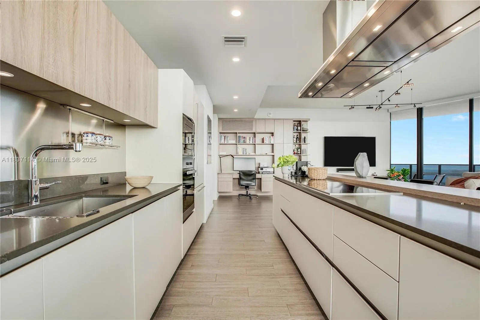 1000 Brickell plz, Miami FL 33131