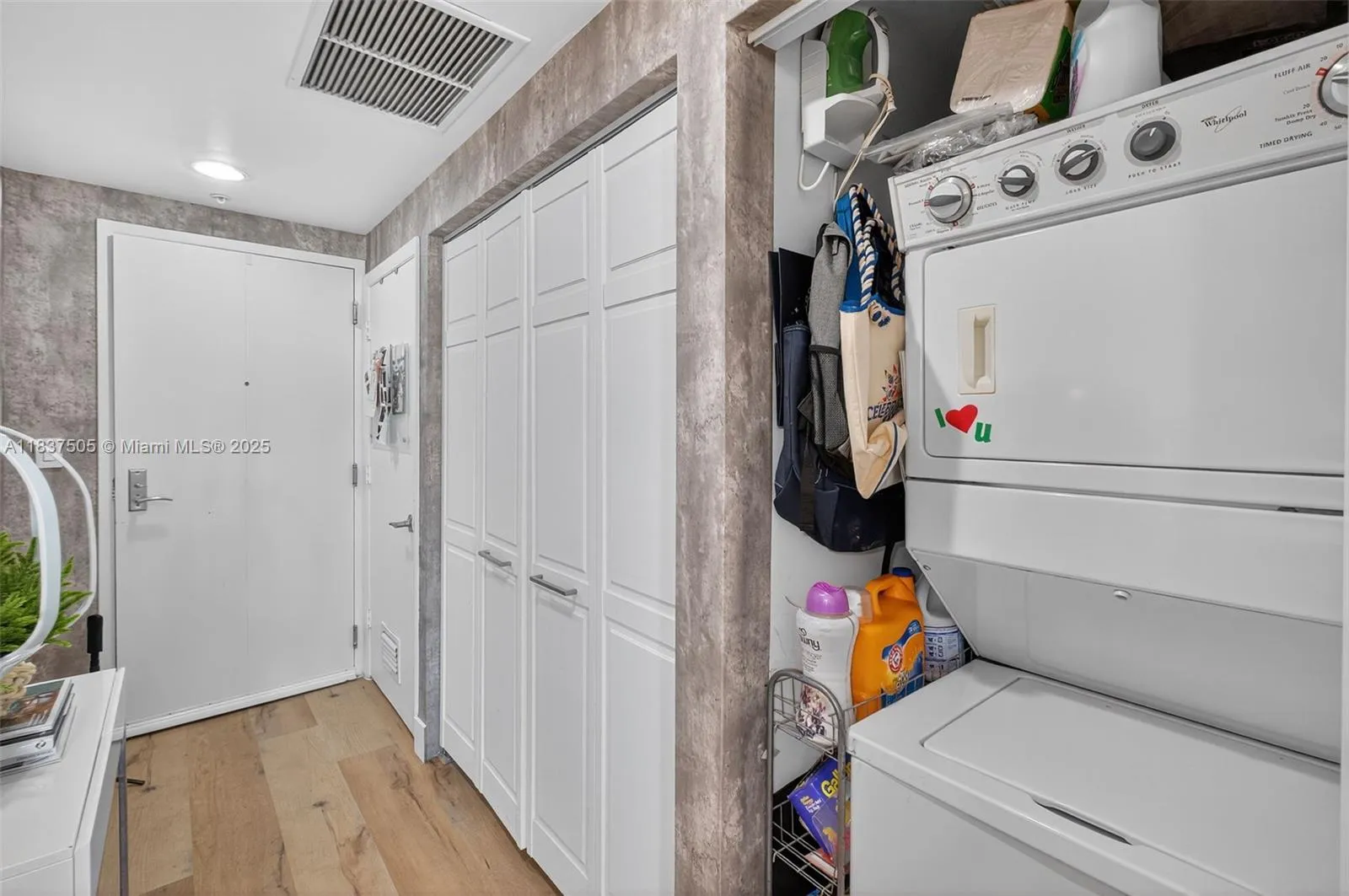 244 Biscayne Blvd # 446, Miami FL 33132