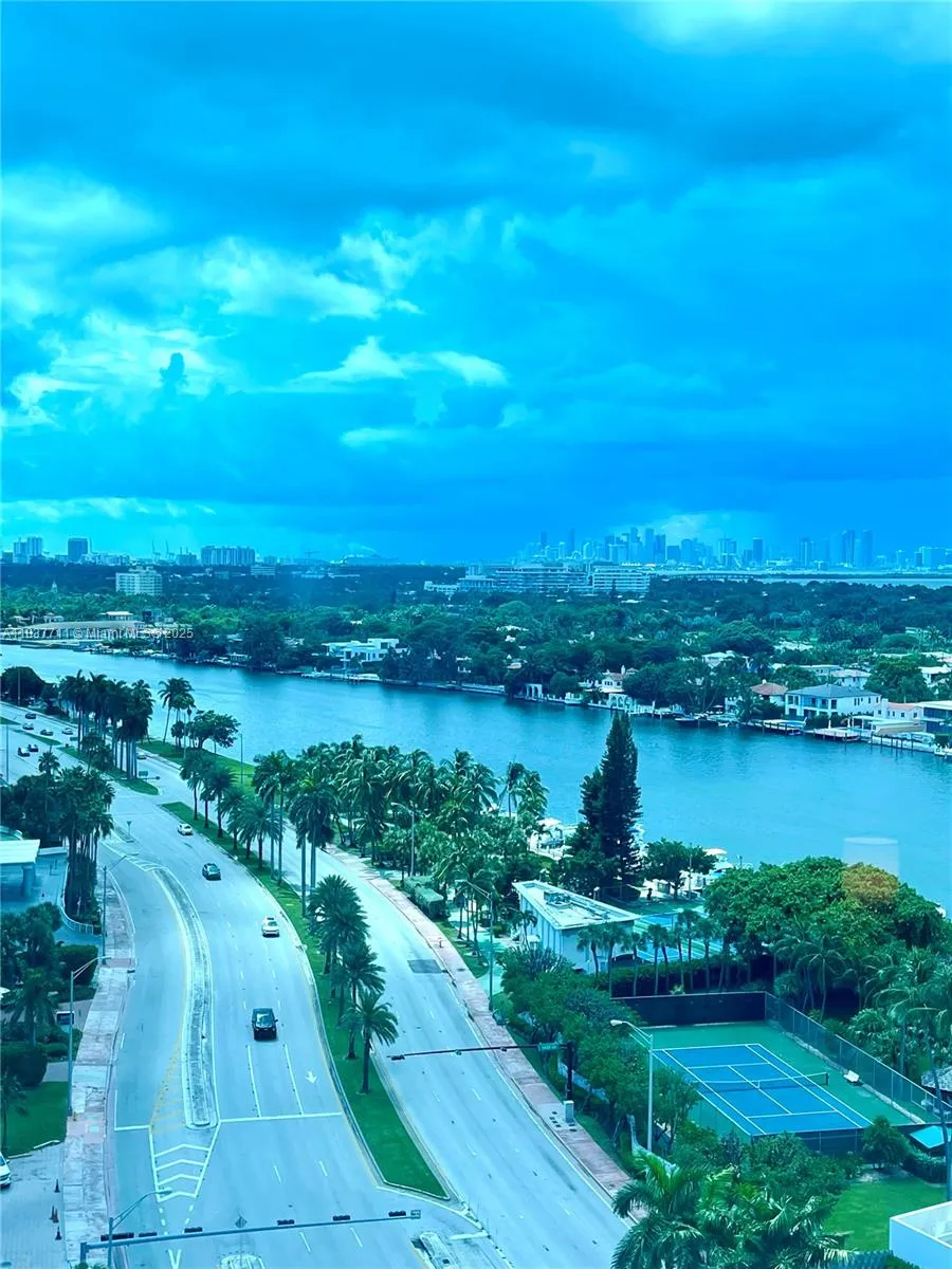 5445 Collins Ave # 1515, Miami Beach FL 33140