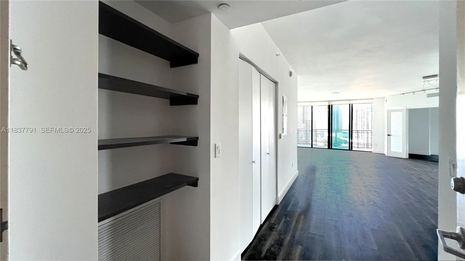 350 S Miami Ave # 2401, Miami FL 33130