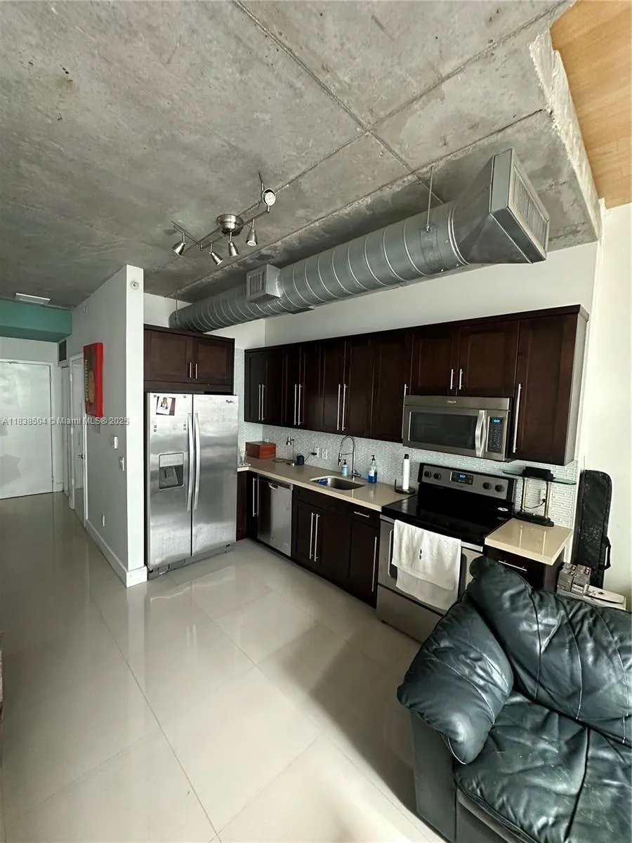 690 SW 1st Ct # 1010, Miami FL 33130