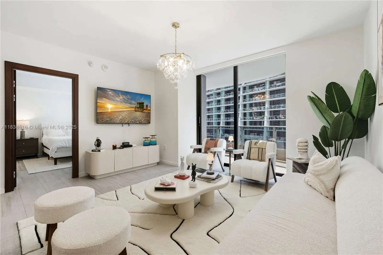 1000 Brickell Plz, Miami FL 33131