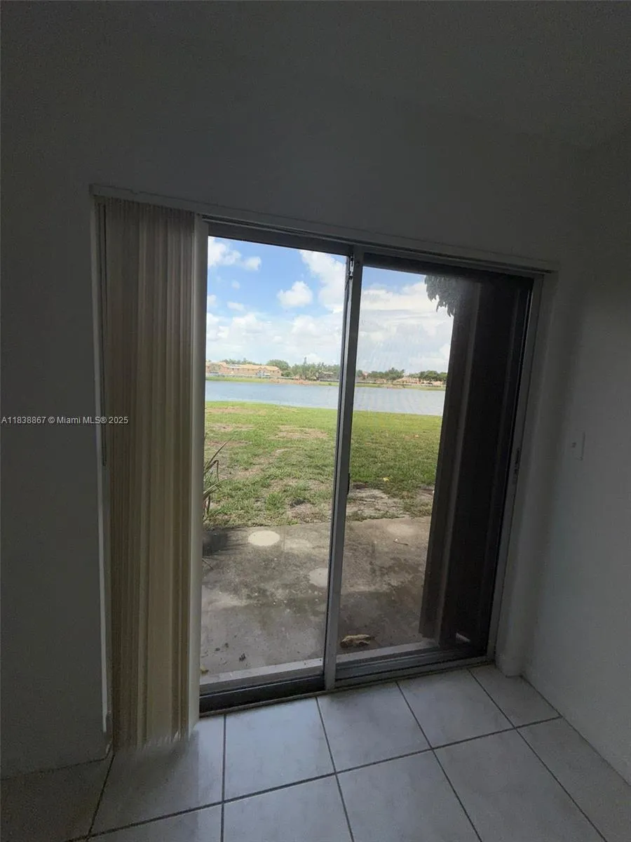 8560 N Sherman Cir # 105, Miramar FL 33025