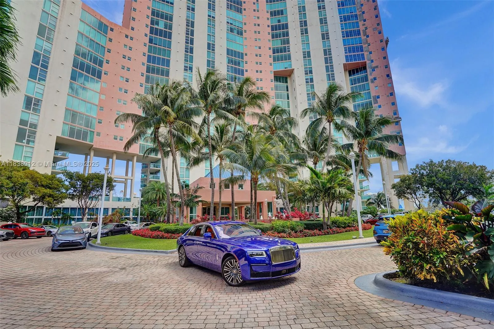 3370 Hidden Bay Dr # 812, Aventura FL 33180