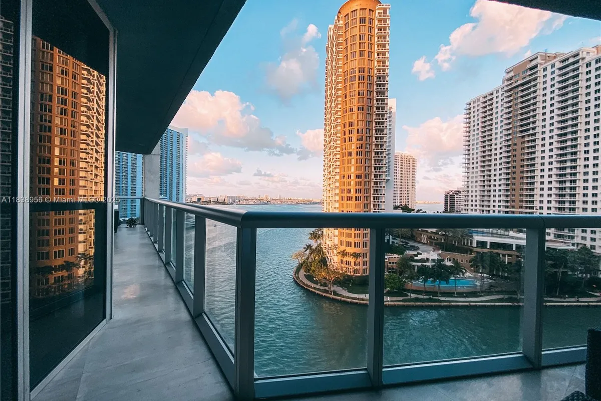 465 Brickell Ave # 1101, Miami FL 33131