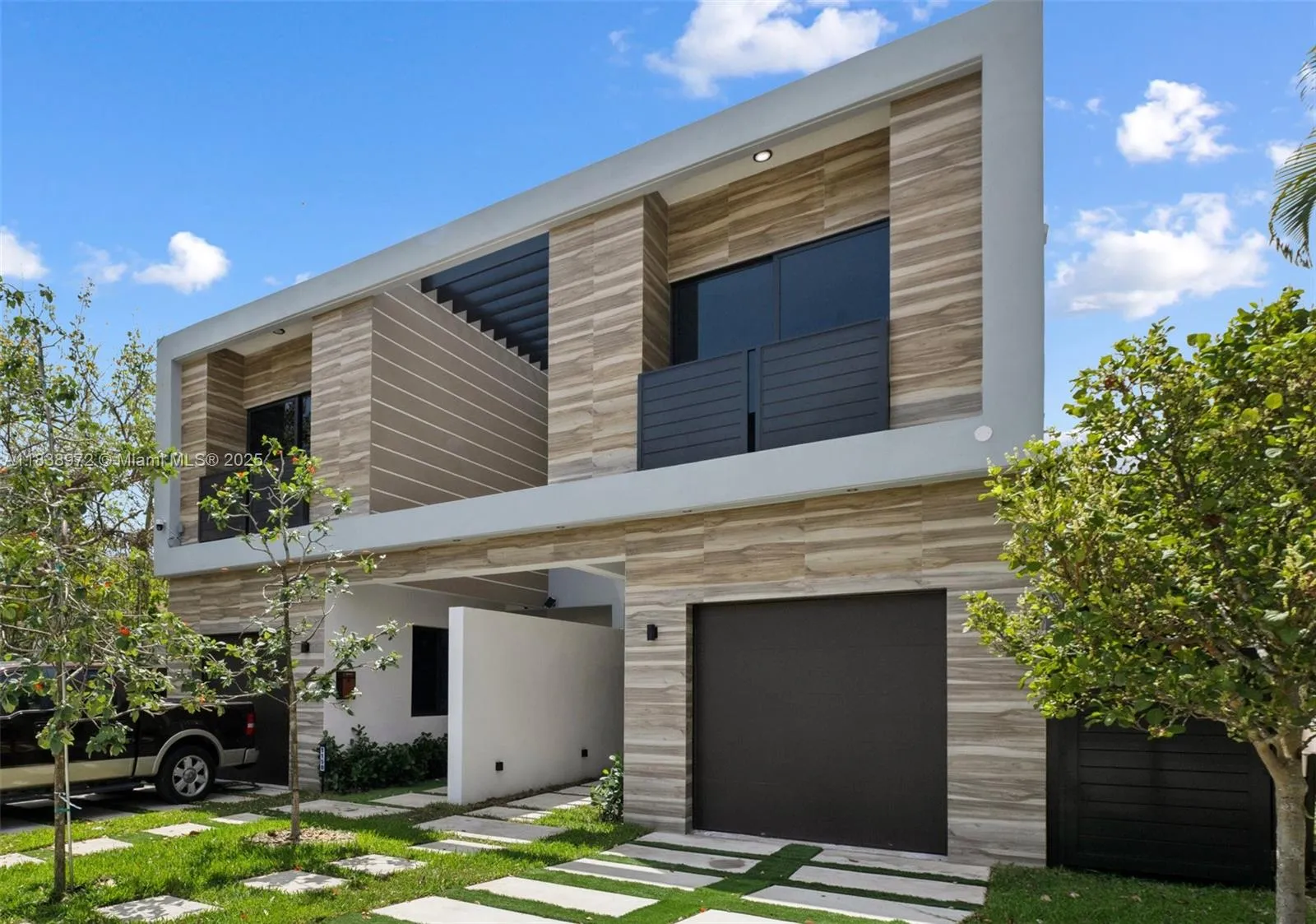 1152 SW 22nd Ter, Miami FL 33129