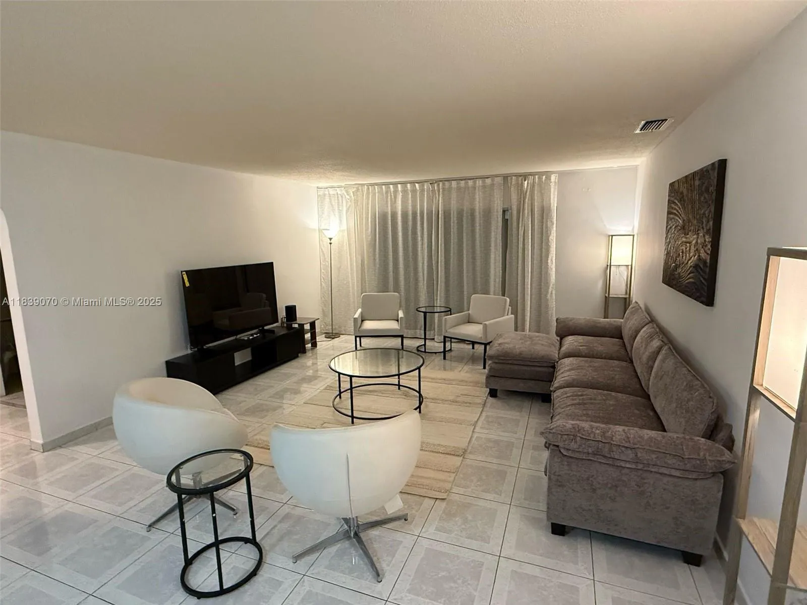 3 bedroom 2 bath for sale at 301 186th St, Sunny Isles Beach FL 33160