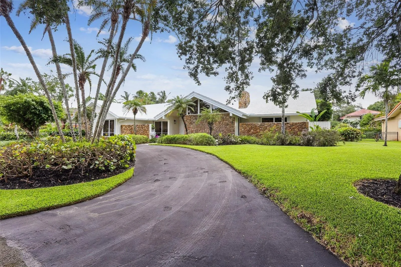 5 bedroom 3 bath for sale at 13025 SW 108th Ave, Miami FL 33176