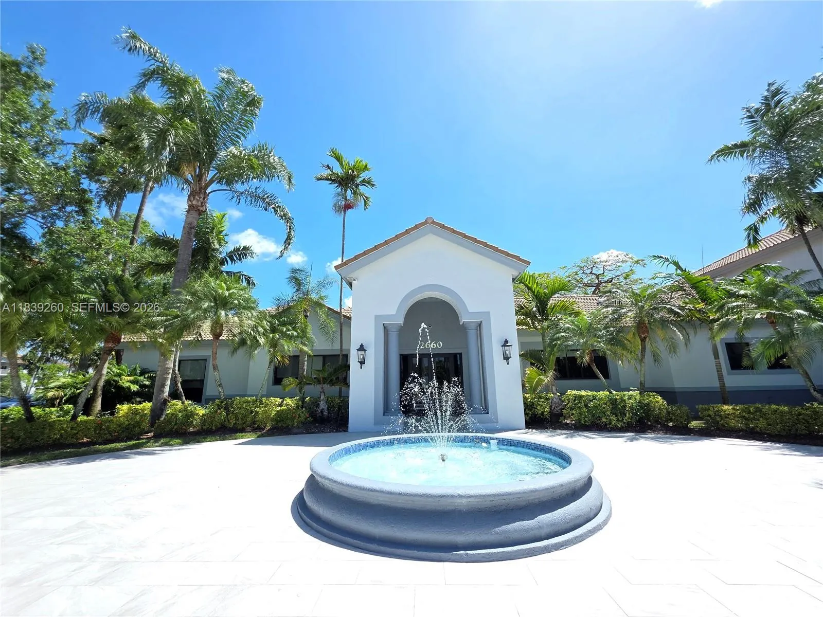 2620 S University Dr # 111, Davie FL 33328