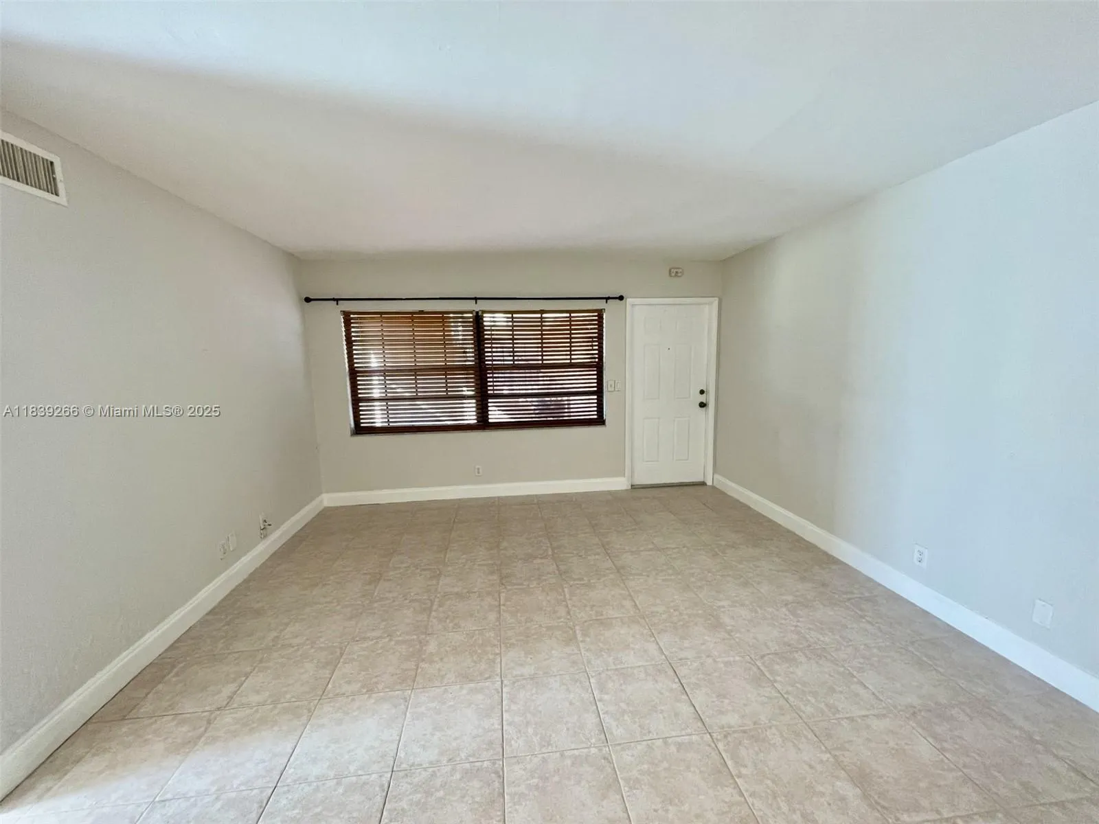 2624 Riverside Dr # 2624, Coral Springs FL 33065