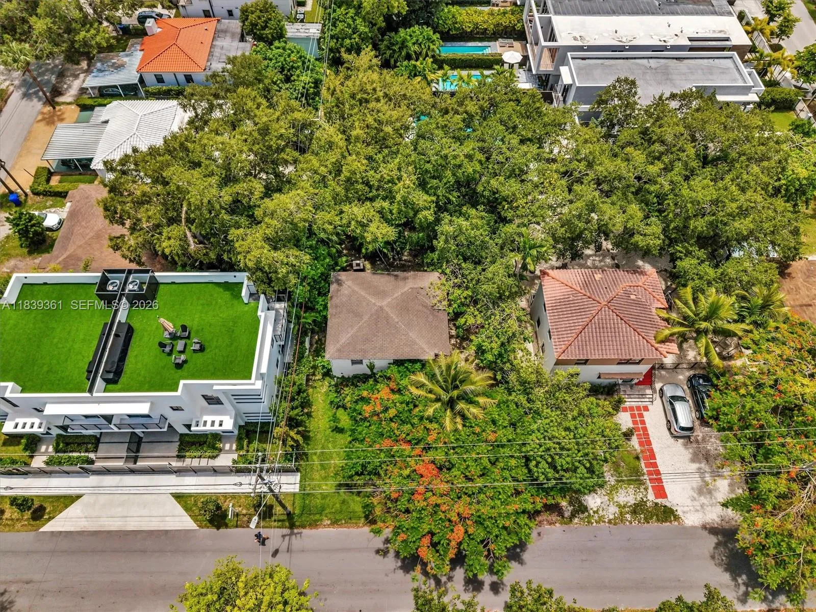3210 E Elizabeth St, Miami FL 33133