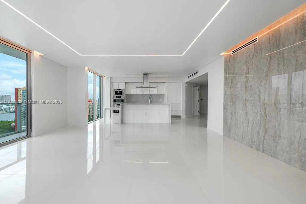 300 Sunny Isles Blvd # 1808, Sunny Isles Beach FL 33160
