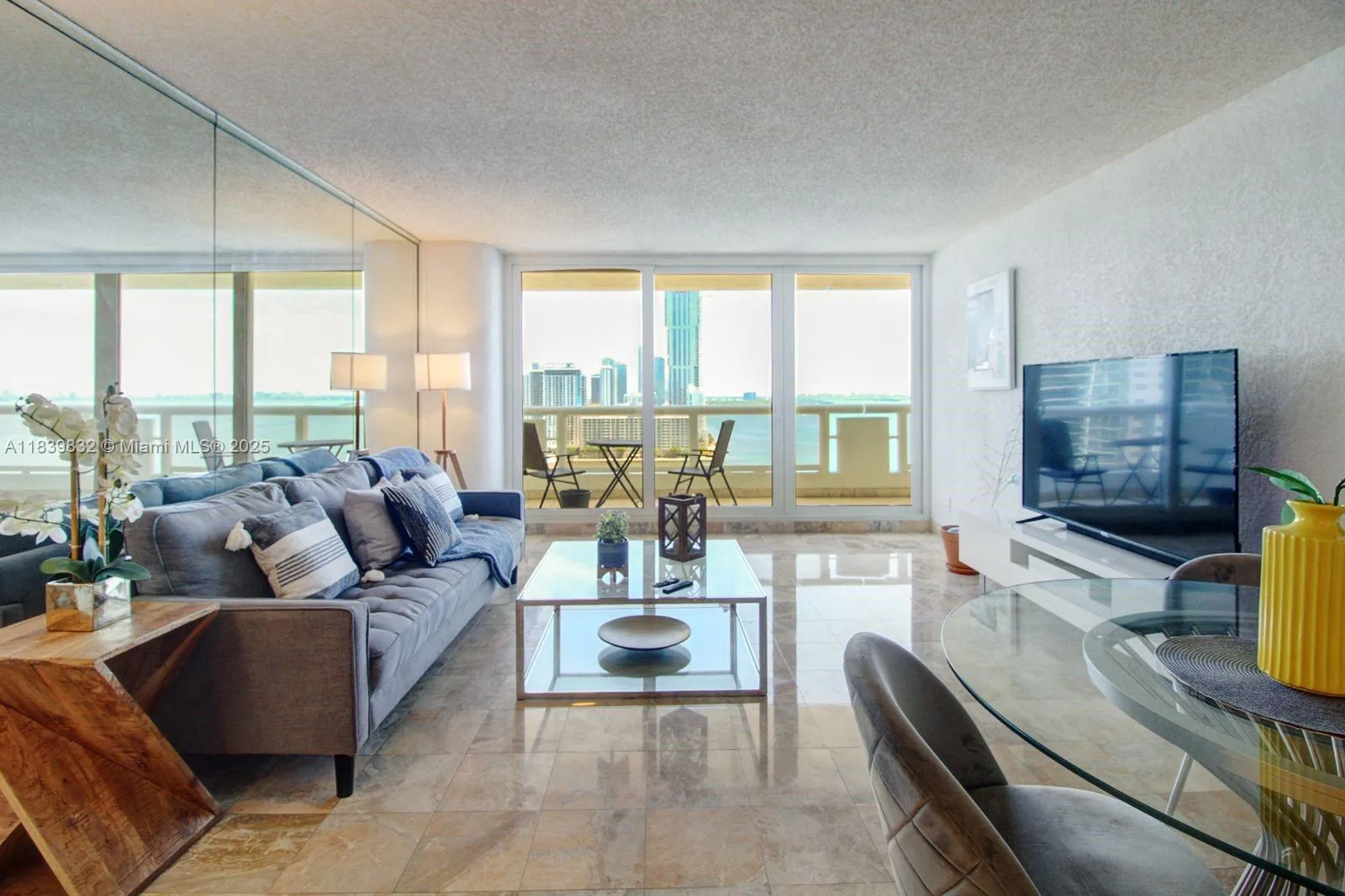 1717 N Bayshore Dr # 2635, Miami FL 33132