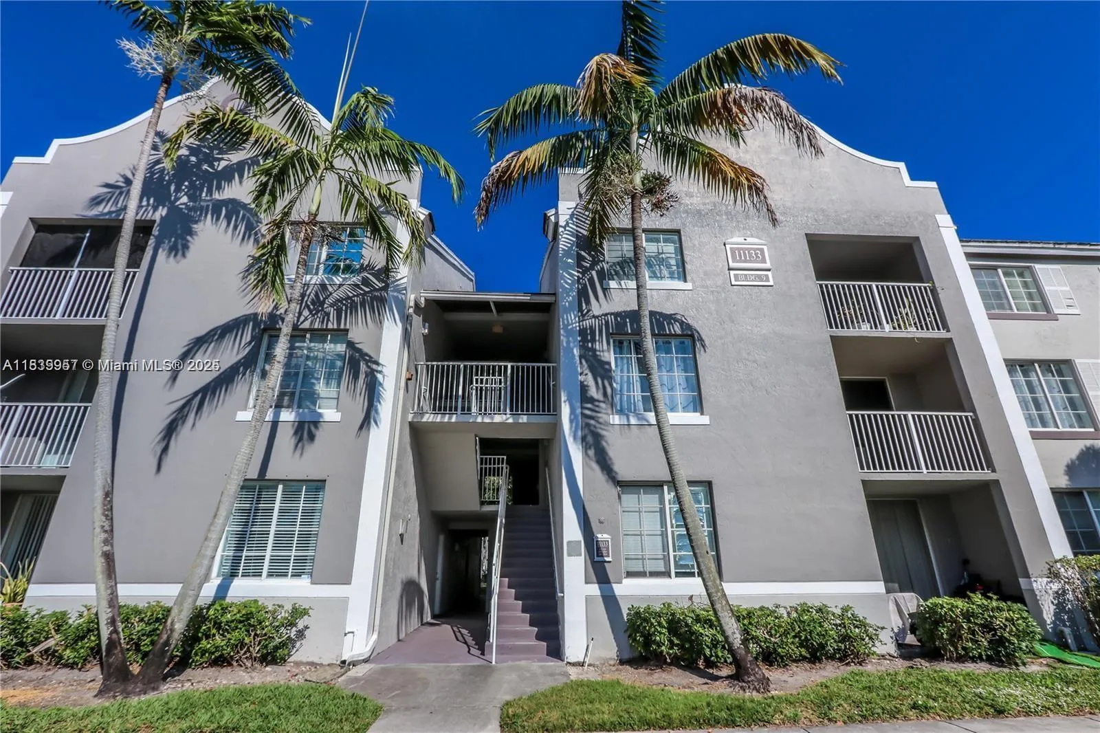 2 bedroom 2 bath for sale at 11133 SW 8th St # 102, Pembroke Pines FL 33025