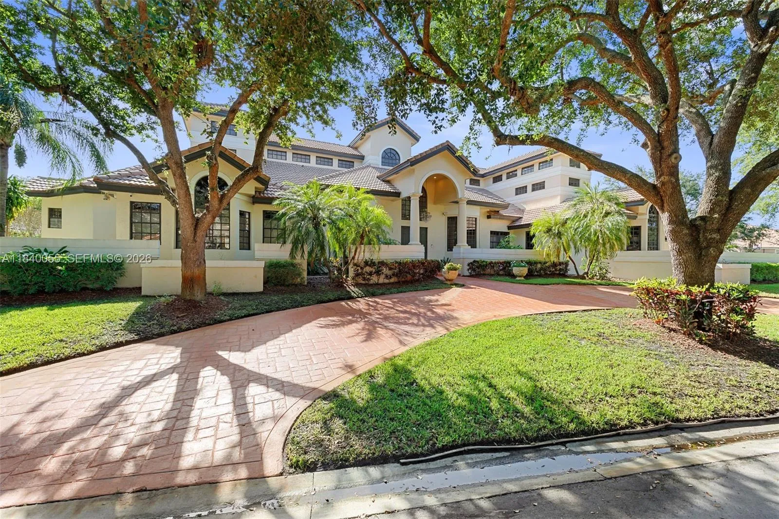 6 bedroom 8 bath for sale at 1860 Merion Lane, Coral Springs FL 33071