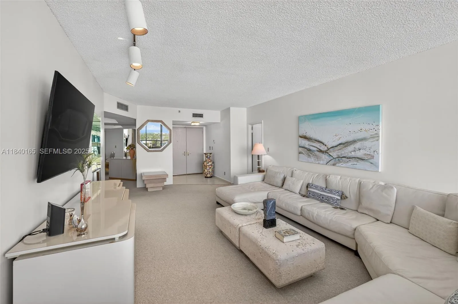 20281 E Country Club Dr, Aventura FL 33180