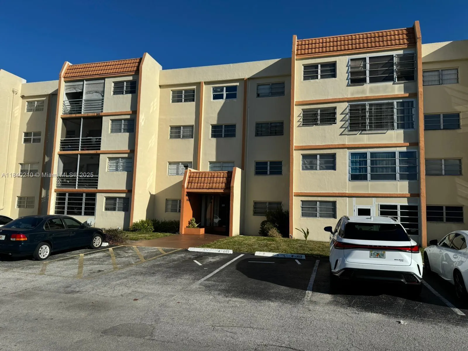 2 bedroom 2 bath for sale at 2401 NW 41st Ave # 205, Lauderhill FL 33313