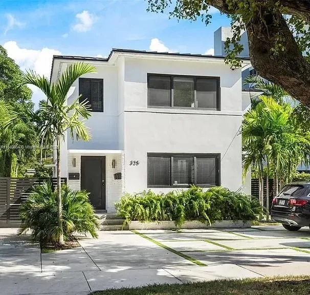 4 bedroom 5 bath for sale at 325 SW 30th Rd, Miami FL 33129