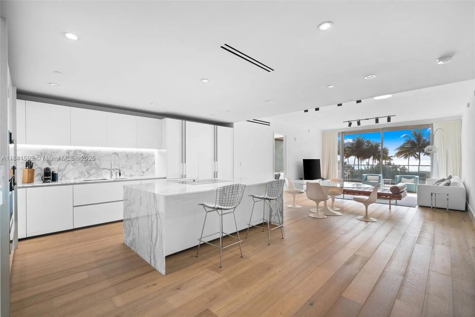 10203 Collins Ave # 202, Bal Harbour FL 33154