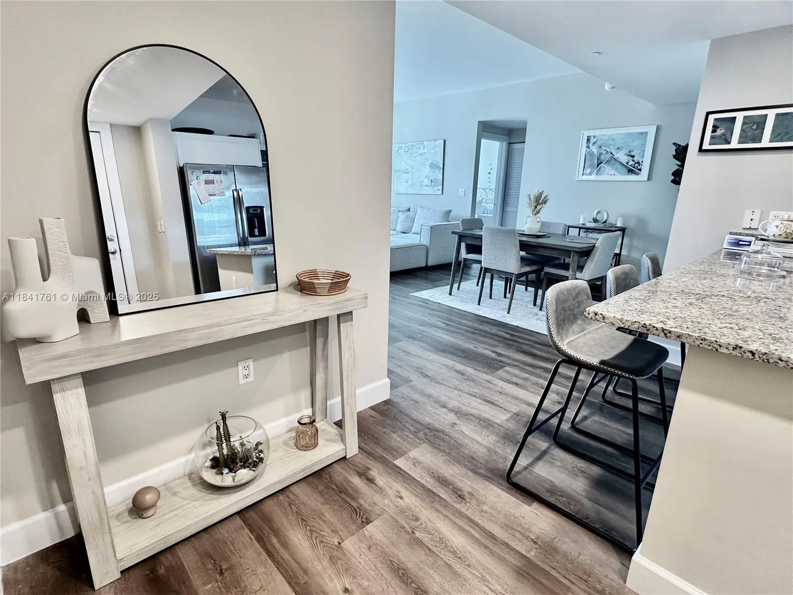 2 bedroom 2 bath for sale at 950 Brickell Bay Dr # 1905, Miami FL 33131