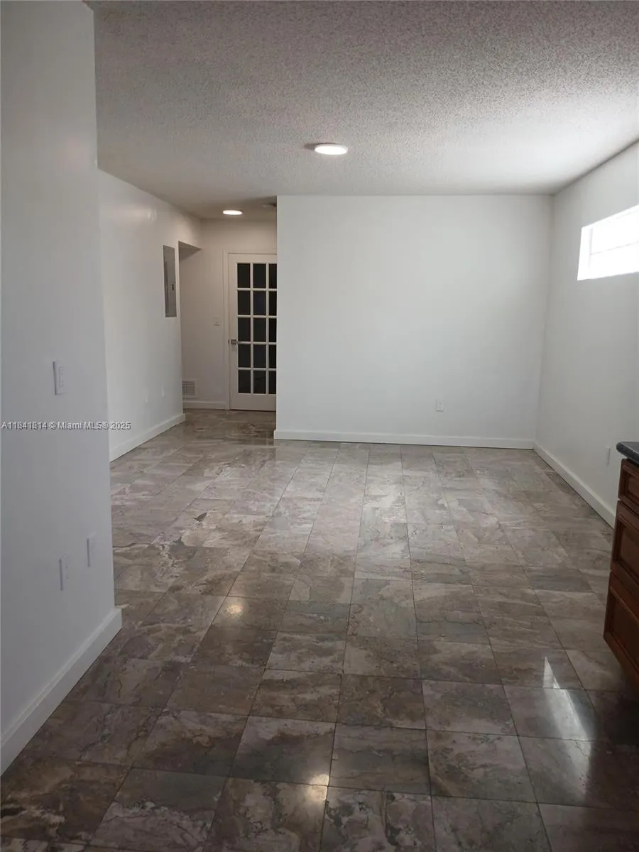 7467 NW 169th Ln, Hialeah FL 33015