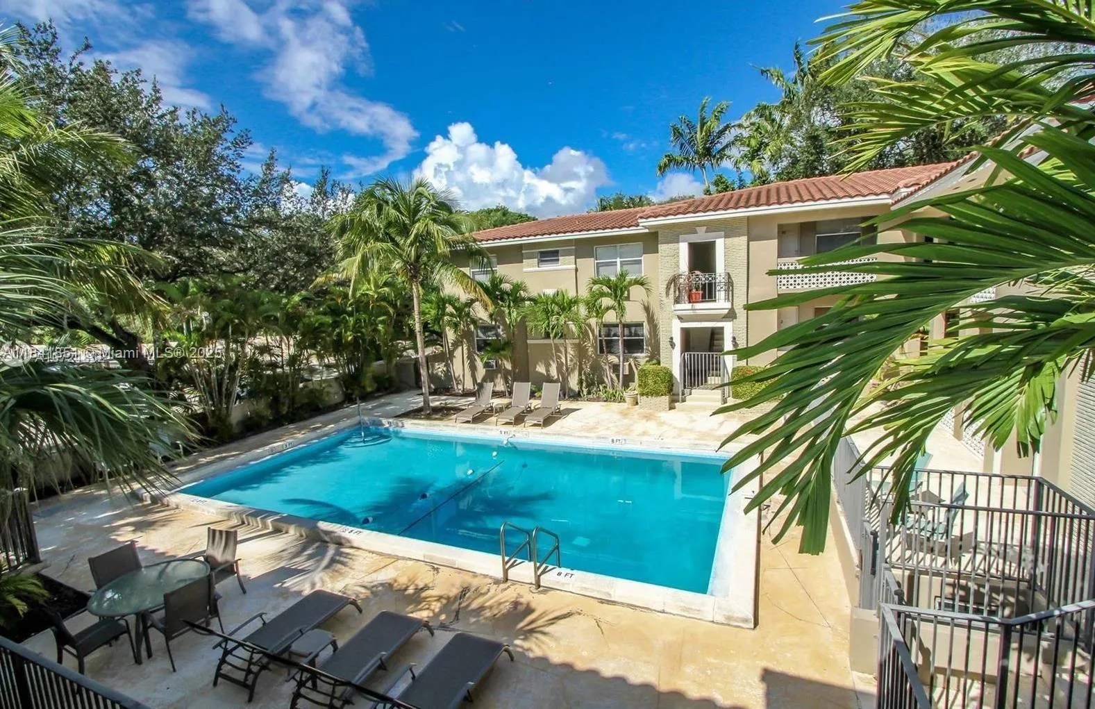 125 Edgewater Dr # 12A, Coral Gables FL 33133