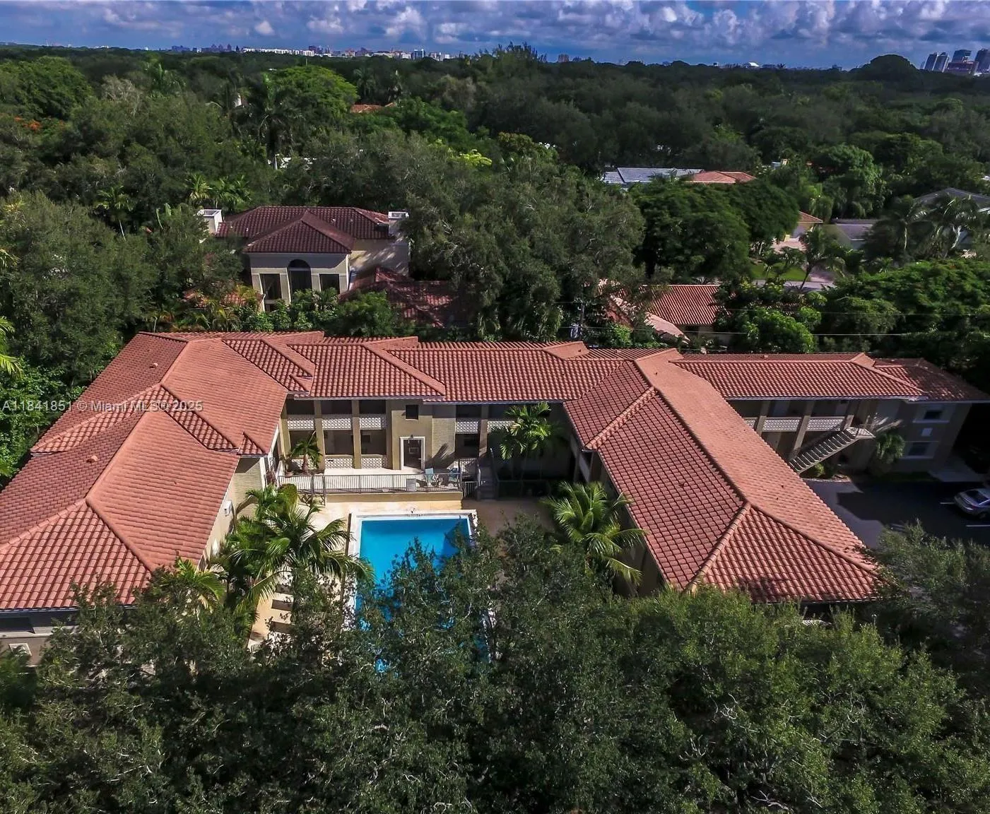 125 Edgewater Dr # 12A, Coral Gables FL 33133