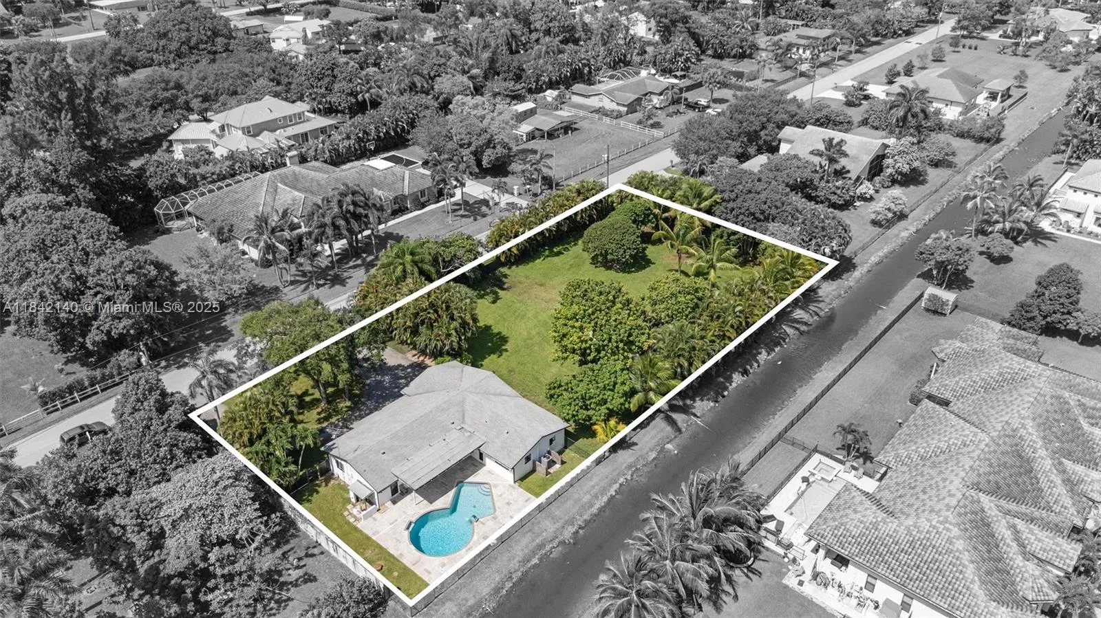 4 bedroom 3 bath for sale at 11811 NW 5th Ct, Plantation FL 33325