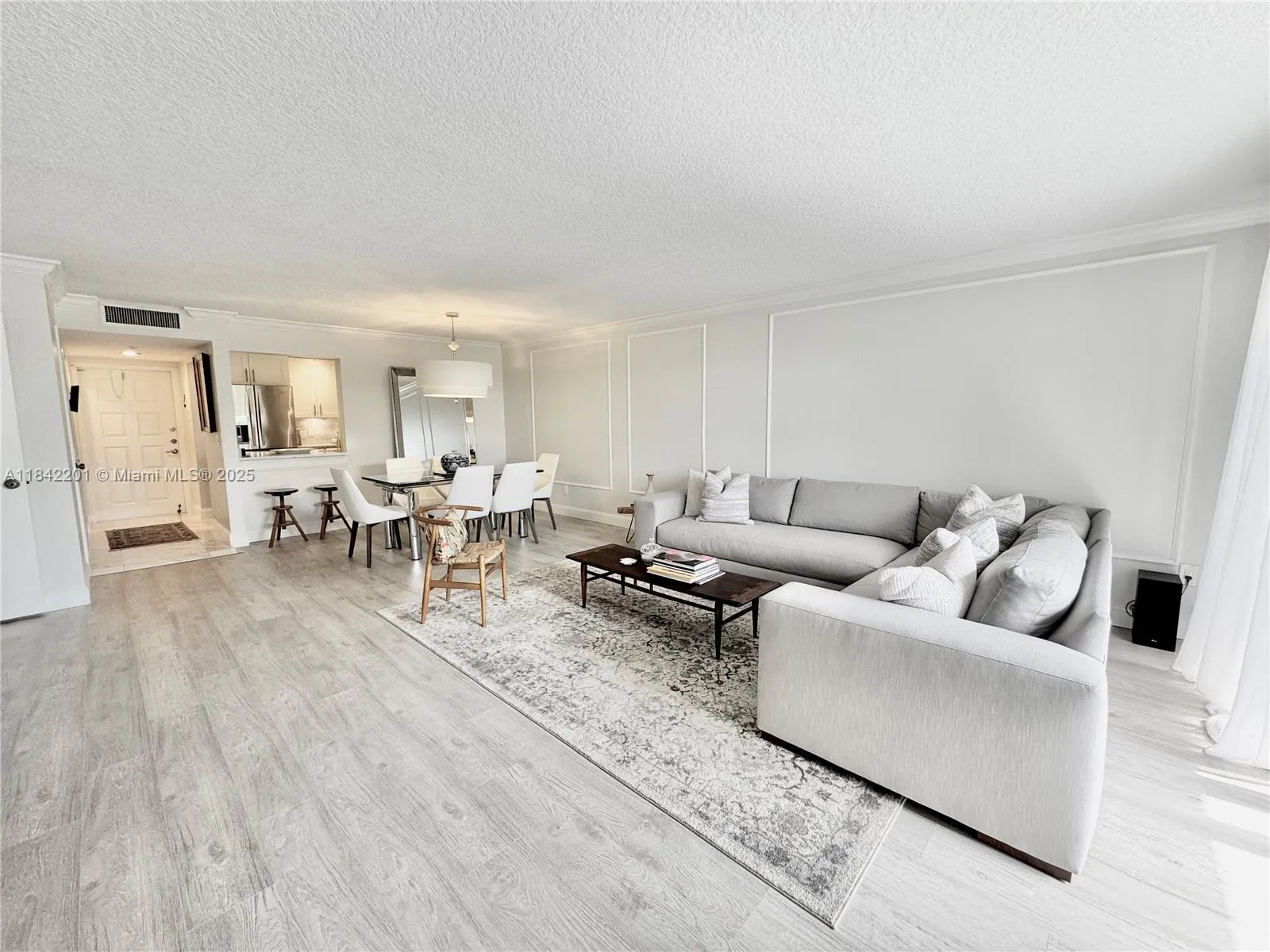 1400 Sheridan St # 23J, Hollywood FL 33020