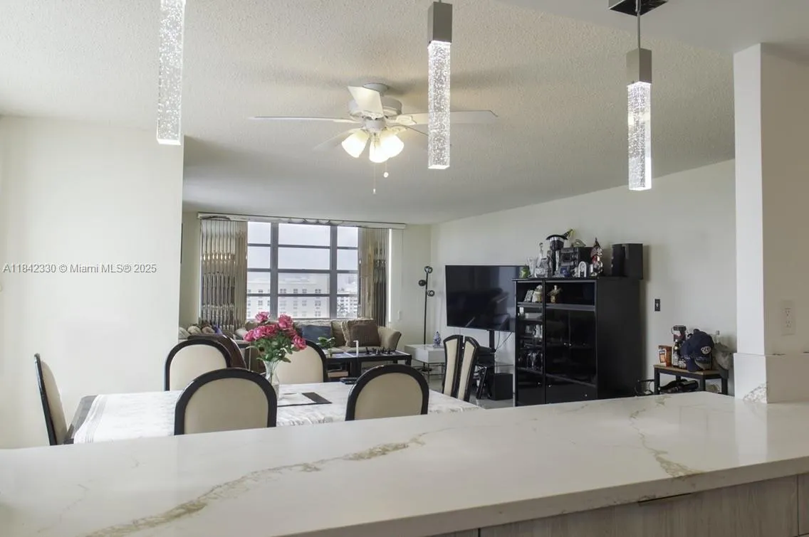 2780 NE 183rd St # 1001, Aventura FL 33160