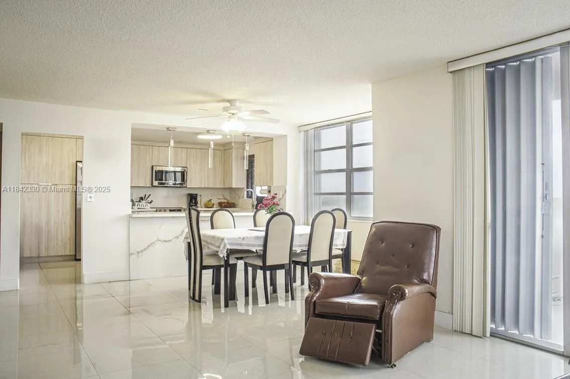 2780 NE 183rd St # 1001, Aventura FL 33160