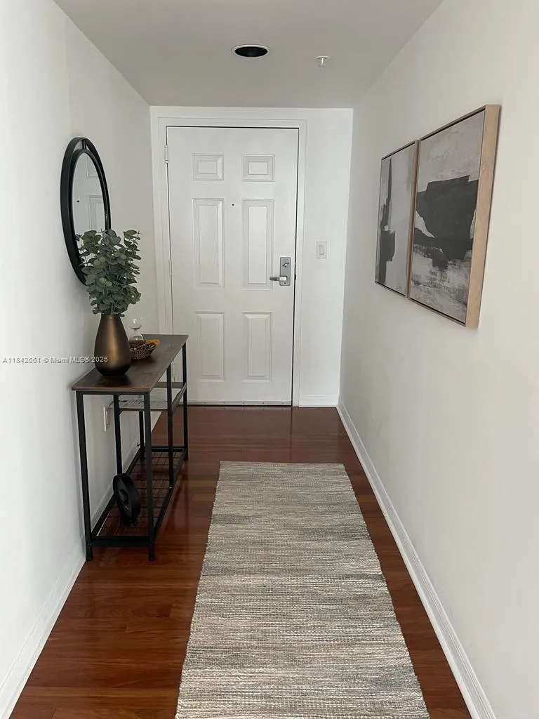1155 Brickell Bay Dr # 2802, Miami FL 33131