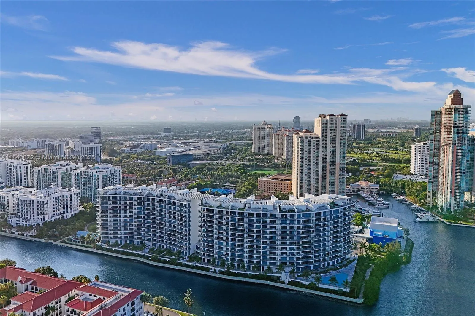 3 bedroom 4 bath for sale at 3250 NE 188th St # 402, Aventura FL 33180