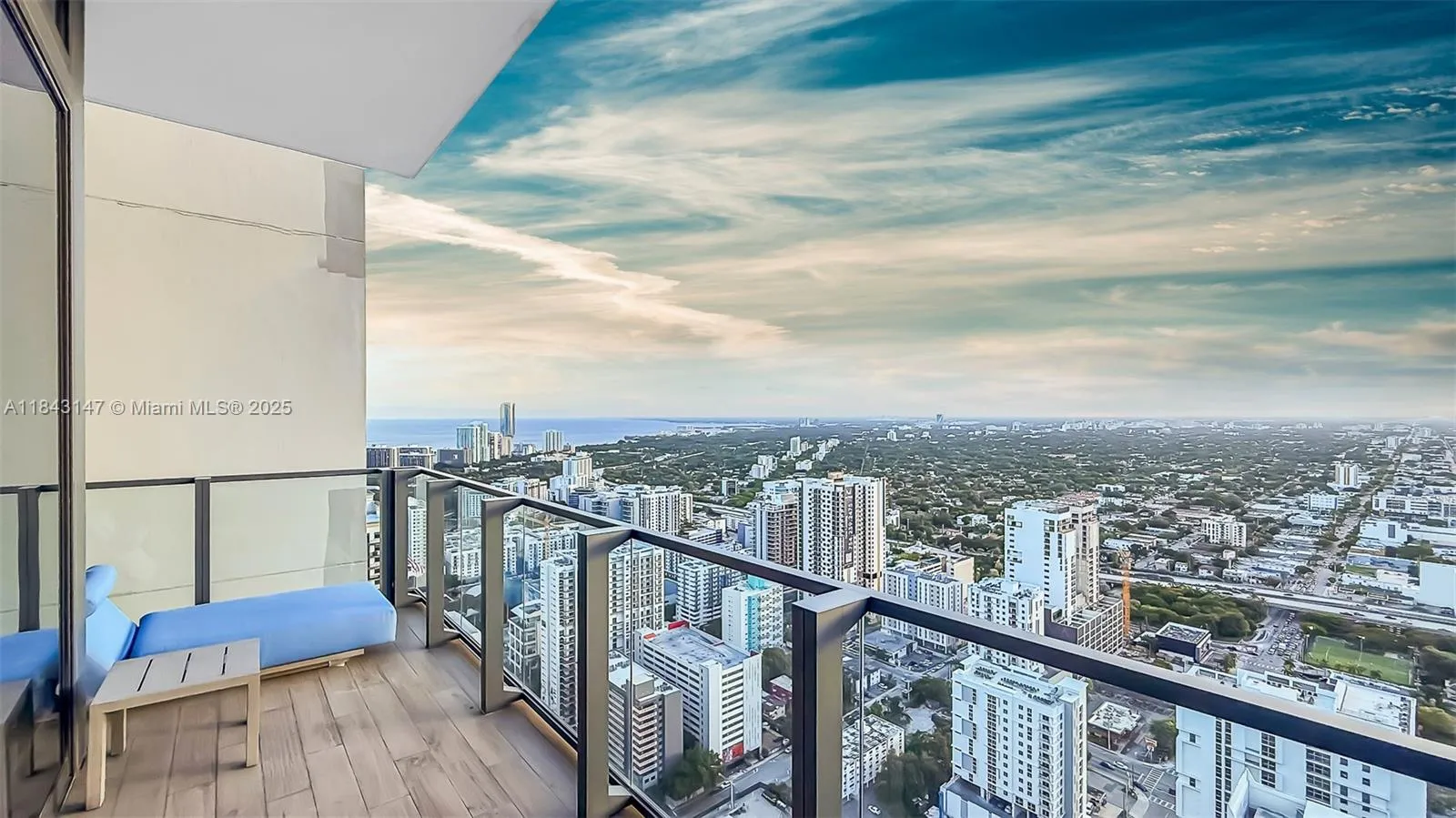 1 bedroom 1 bath for sale at 88 SW 7th St # 4006, Miami FL 33130